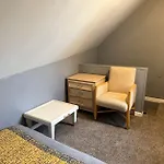 Stylish Remodeled 23 Large Beds Near Elvis Presley