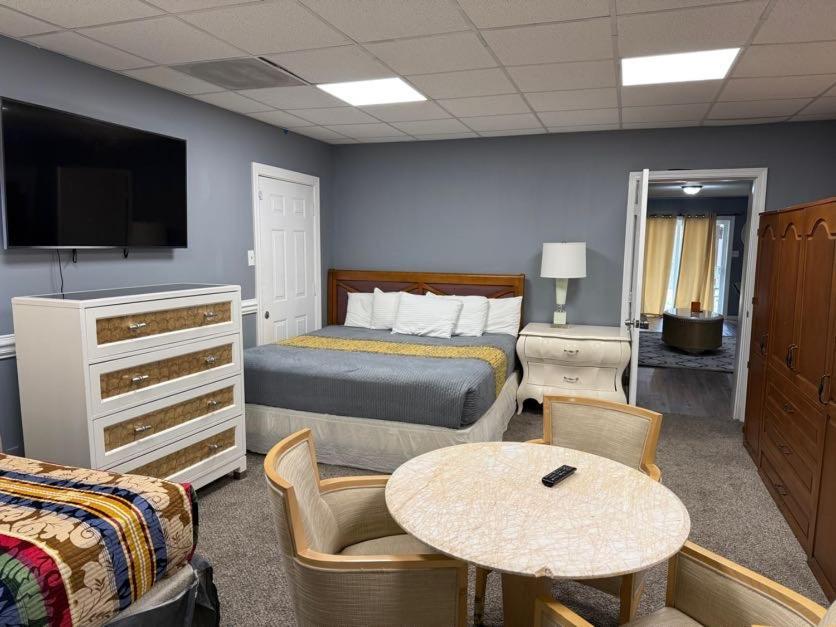 Holiday home Stylish Remodeled 23 Large Beds Near Elvis Presley Memphis