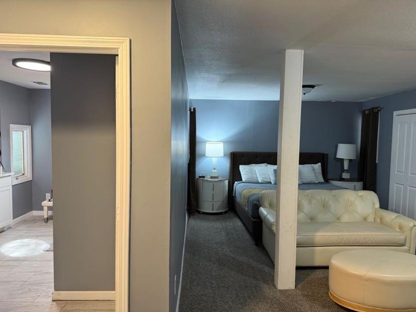 Holiday home Stylish Remodeled 23 Large Beds Near Elvis Presley Memphis